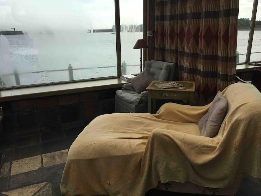 Wood Quay - A Truly Unique, Seafront Experience! Villa Carlingford Luaran gambar