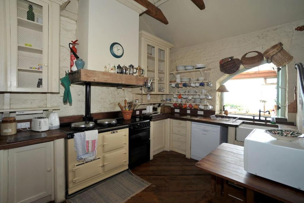 Wood Quay - A Truly Unique, Seafront Experience! Villa Carlingford Luaran gambar